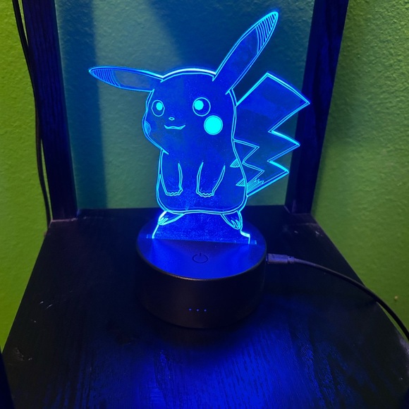 LED Pikachu Night Light - Picture 4 of 6